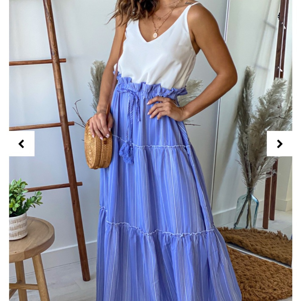 Flowy saved by the dress, w/tie waist. NEVER WORN